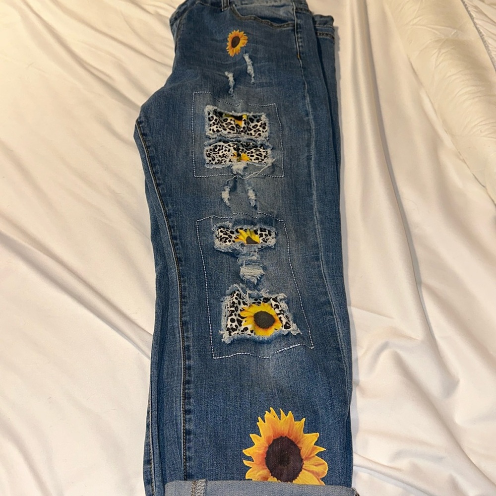 Sunflower animal print torn jeans